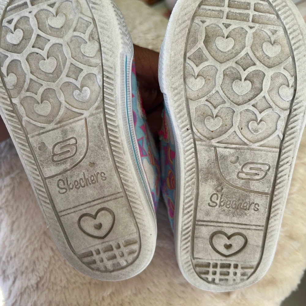 Shoes size 8